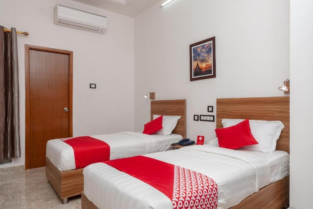 Gulnaar Inn Chennai Esterno foto