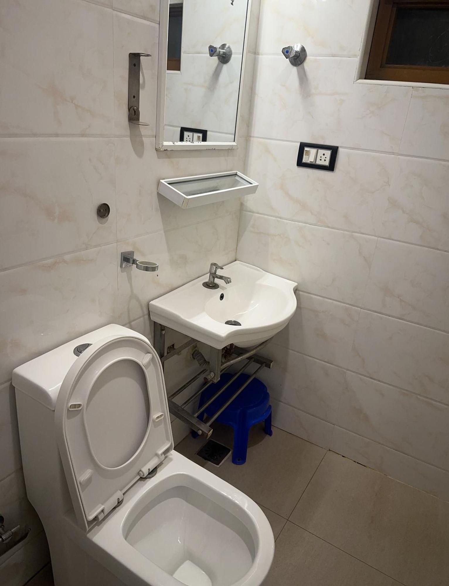 Gulnaar Inn Chennai Esterno foto