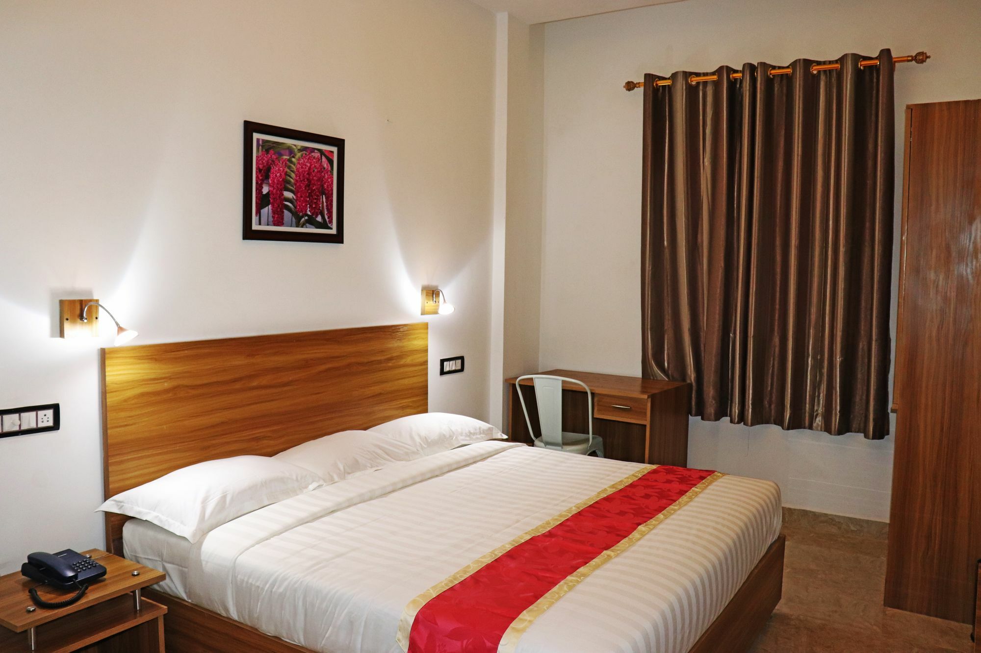 Gulnaar Inn Chennai Esterno foto